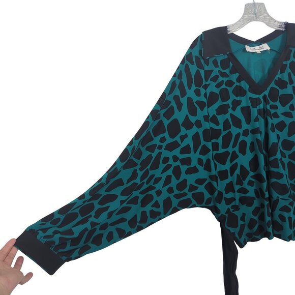 Diane Von Furstenberg Teal Black Animal Print Blouse V-Neck‎ Tie Waist L - Picture 4 of 15